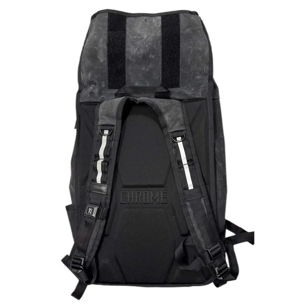 Chrome Industries Bravo 2.0 rolltop backpack weather-resistant - 20 to 32 liters